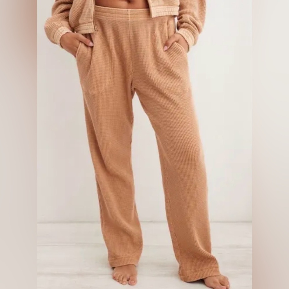 Aerie Wow! Waffle Cargo Trouser size S (26x30”) loungewear